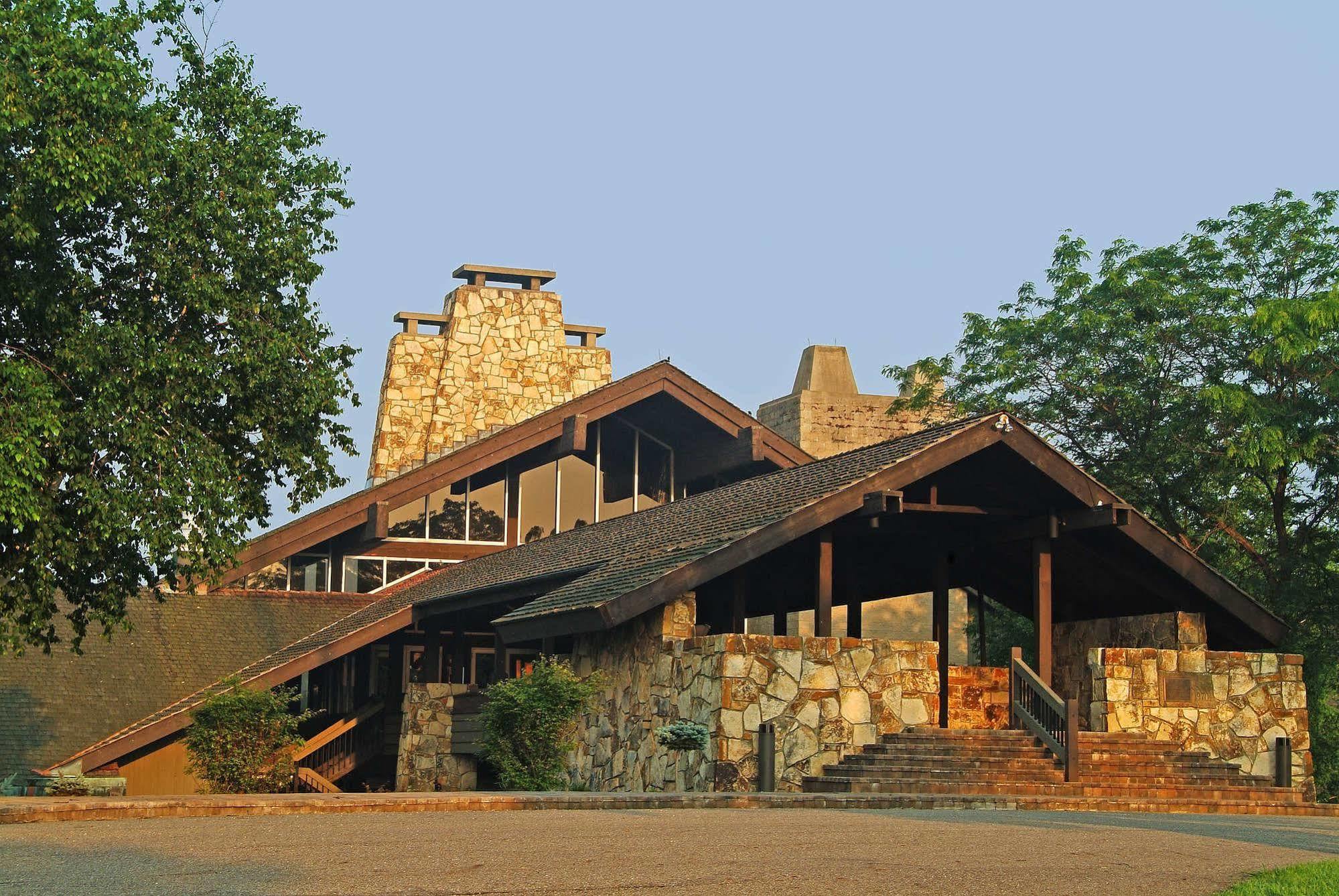 Salt Fork State Park Lodge And Conference Center Cambridge Extérieur photo