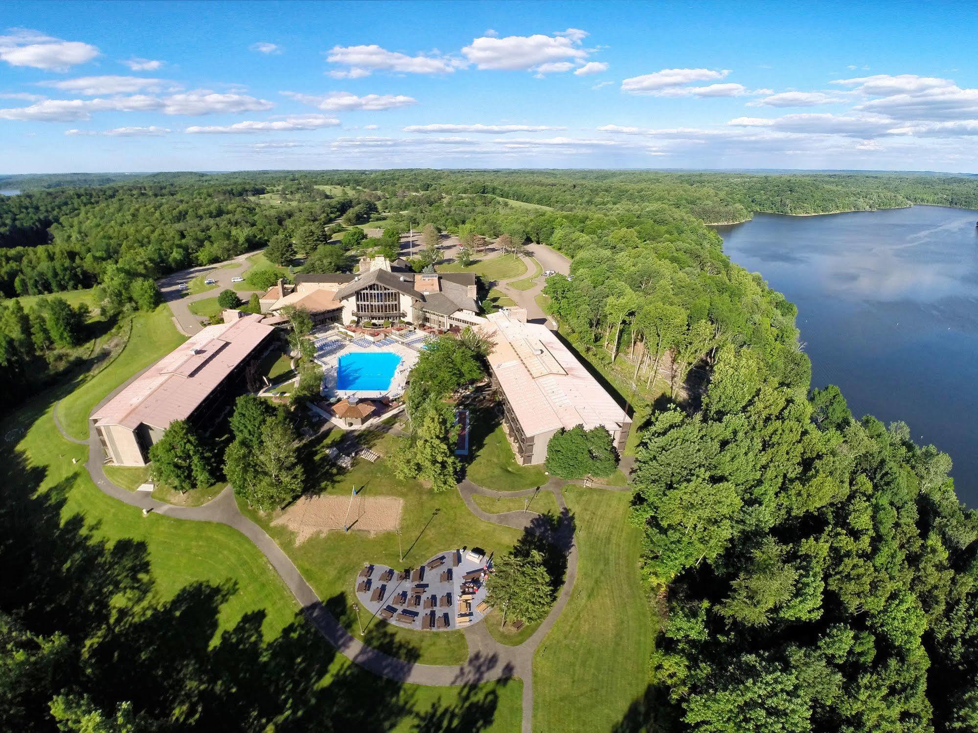 Salt Fork State Park Lodge And Conference Center Cambridge Extérieur photo